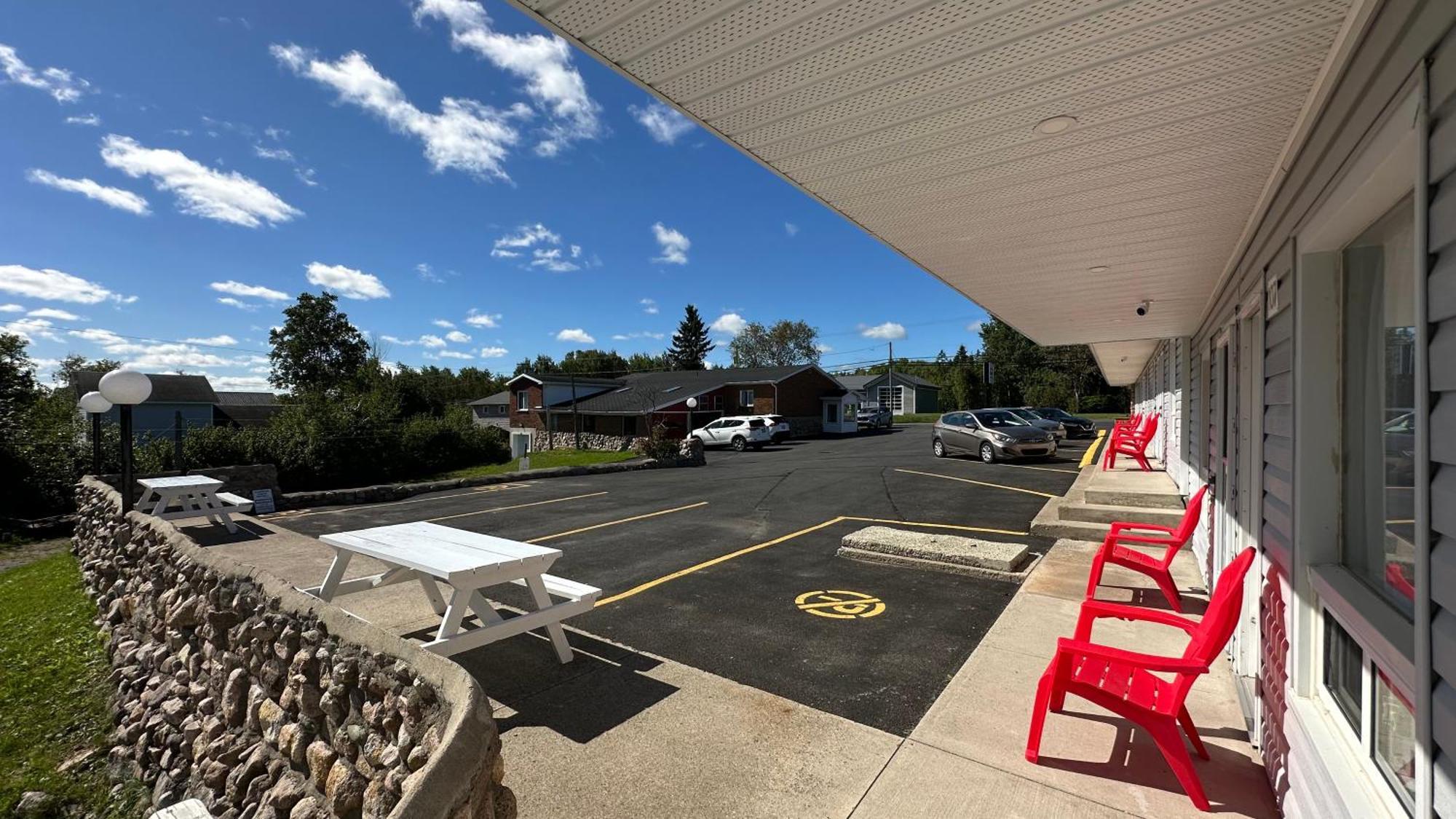 Motel 7 Inn & Suites Beresford Kültér fotó