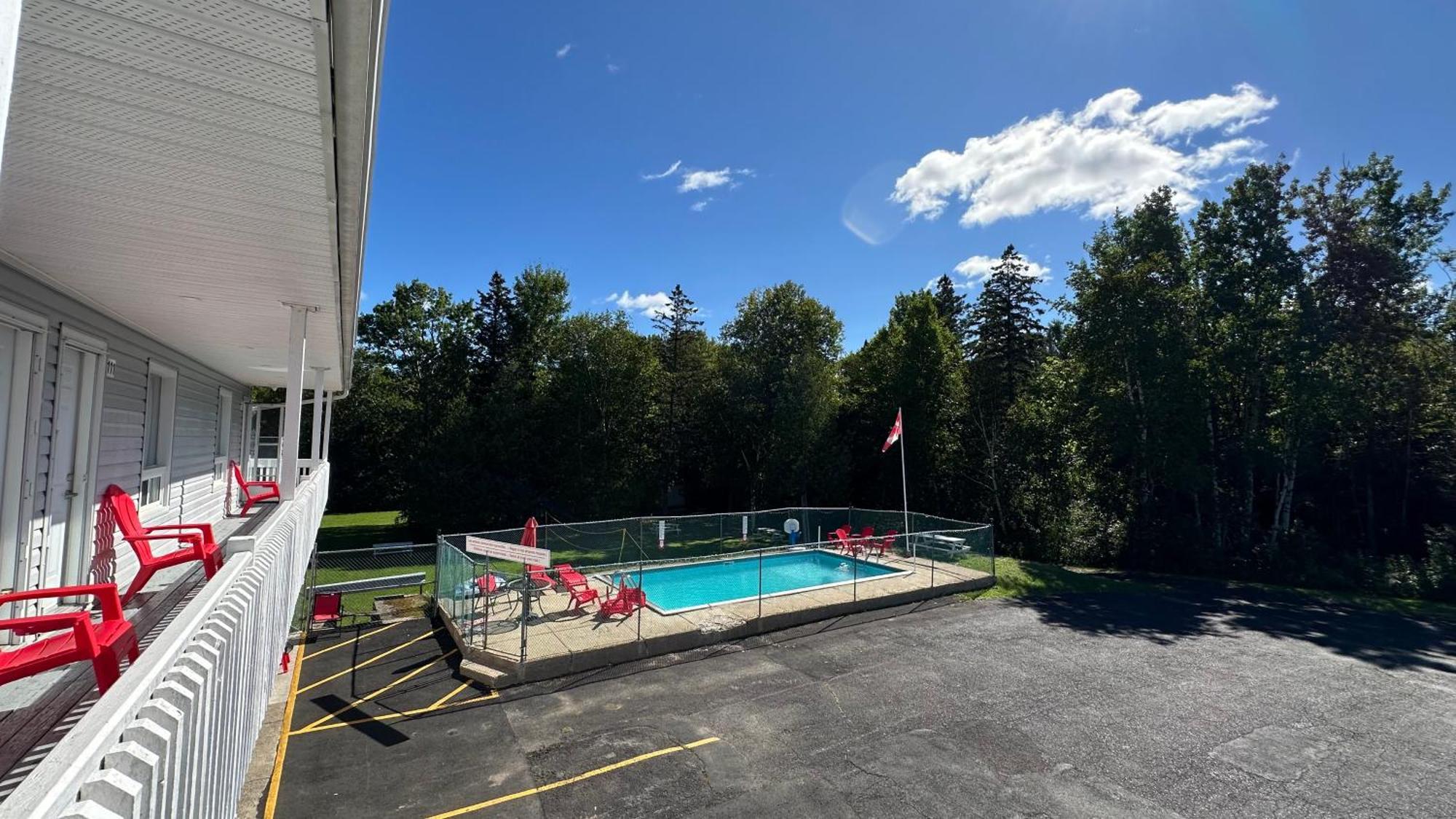 Motel 7 Inn & Suites Beresford Kültér fotó